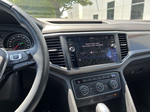 Used 2019 Volkswagen Atlas SE FWD image 18