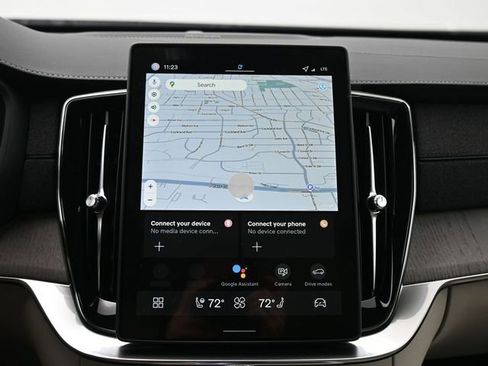 New 2026 Volvo XC90 B6 Ultra w/ Protection Package image 14