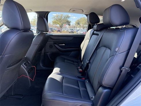 Used 2025 MAZDA CX-90 3.3 Turbo w/ Select Package image 26