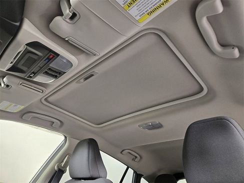 New 2025 Subaru Crosstrek 2.0i Premium image 9