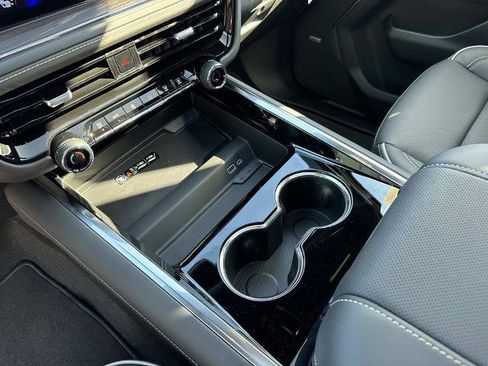 New 2026 Chevrolet Tahoe Premier w/ Sun And Tow Package image 18