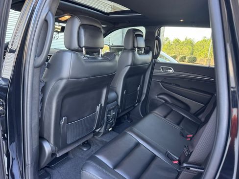 Used 2021 Jeep Grand Cherokee Limited w/ Premium Lighting Group image 25