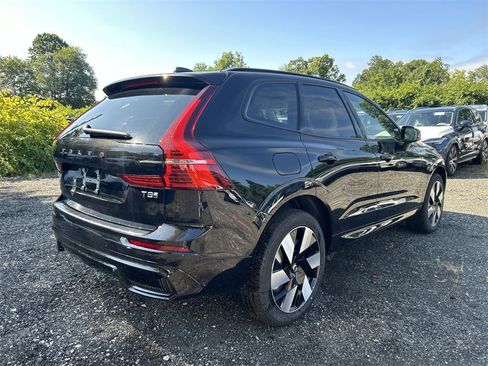 New 2025 Volvo XC60 T8 Plus w/ Protection Package Premier image 8