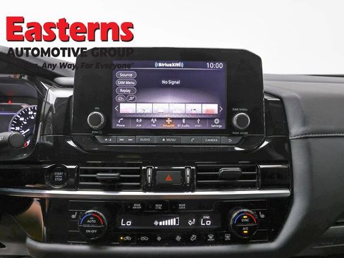 Used 2025 Nissan Pathfinder SV FWD image 12