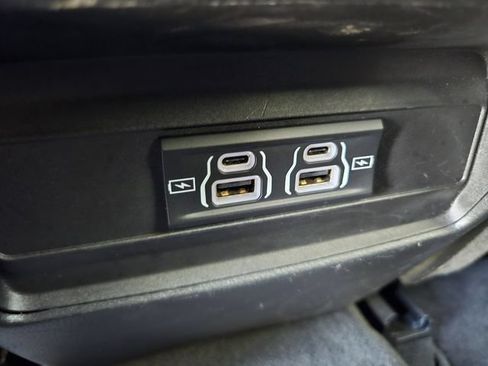Used 2023 Jeep Grand Cherokee Laredo AWD/4WD image 30