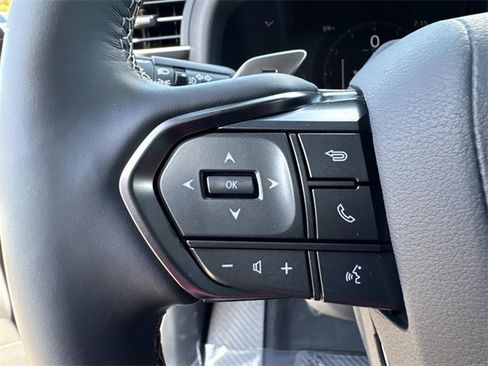 New 2025 Lexus LX 700h Overtrail image 32