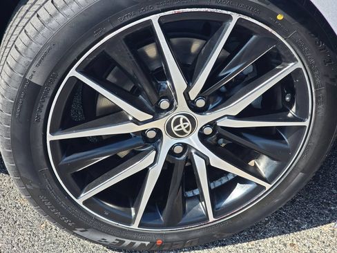Certified 2022 Toyota Camry SE FWD image 8