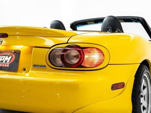 Used 2002 MAZDA MX-5 Miata SE image 13