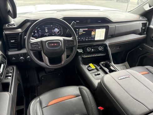 Used 2025 GMC Sierra 2500 AT4 AWD/4WD image 13
