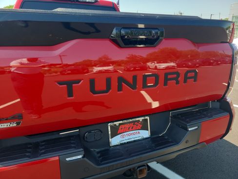 Used 2024 Toyota Tundra Platinum AWD/4WD image 28
