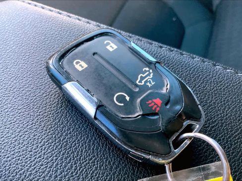 Used 2019 Chevrolet Silverado 1500 LT w/ Texas Edition image 14