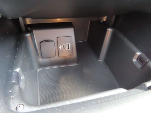 Used 2025 Ford Explorer ST-Line w/ Premium Package AWD/4WD image 28