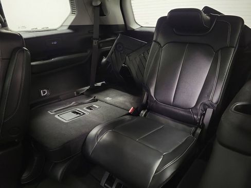 Used 2022 Jeep Grand Cherokee L Limited image 21