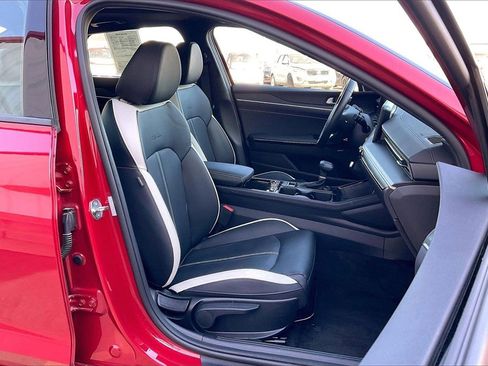 Used 2025 Kia K5 GT-Line w/ GT-Line Premium Package image 7