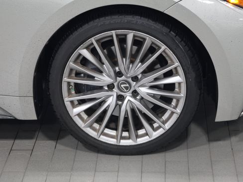 Used 2022 Lexus IS 300 w/ Premium Package RWD image 11