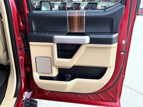 Used 2015 Ford F150 Lariat w/ Equipment Group 502A Luxury image 18