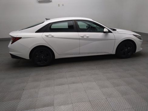 Used 2023 Hyundai Elantra SEL FWD image 10