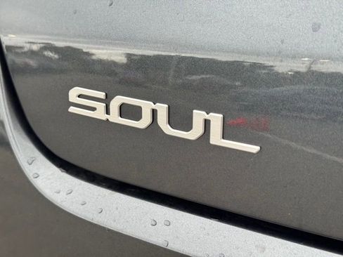 Certified 2024 Kia Soul LX FWD image 8