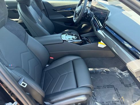 New 2026 BMW i5 M60 AWD/4WD image 13