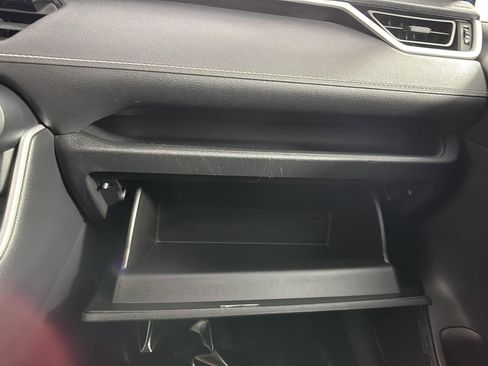 Used 2021 Toyota RAV4 LE image 35