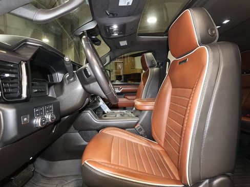 Certified 2024 GMC Sierra 2500 Denali Ultimate image 25