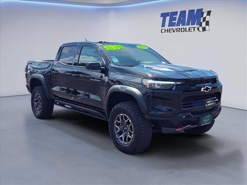 Certified 2025 Chevrolet Colorado ZR2 AWD/4WD image 3