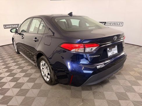 Used 2025 Toyota Corolla LE FWD image 4