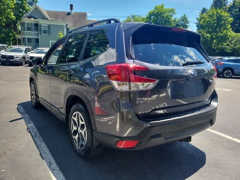 Certified 2023 Subaru Forester Premium AWD/4WD image 6