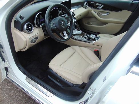 Used 2016 Mercedes-Benz C 300 4MATIC Sedan image 2