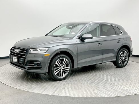 Used 2020 Audi Q5 e Premium Plus w/ Premium Plus Package AWD/4WD image 1