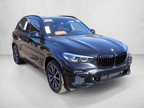 Used 2022 BMW X5 xDrive40i w/ M Sport Package image 6