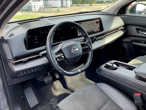 Used 2023 Nissan Ariya FWD image 18