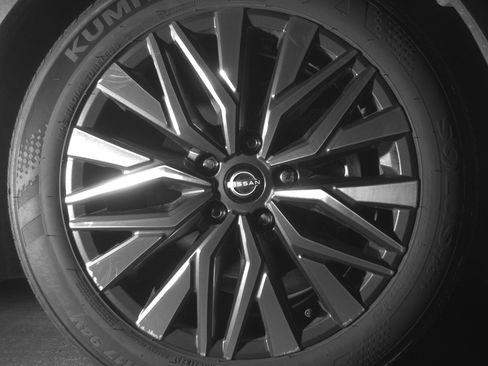 Used 2025 Nissan Altima 2.5 SV image 13