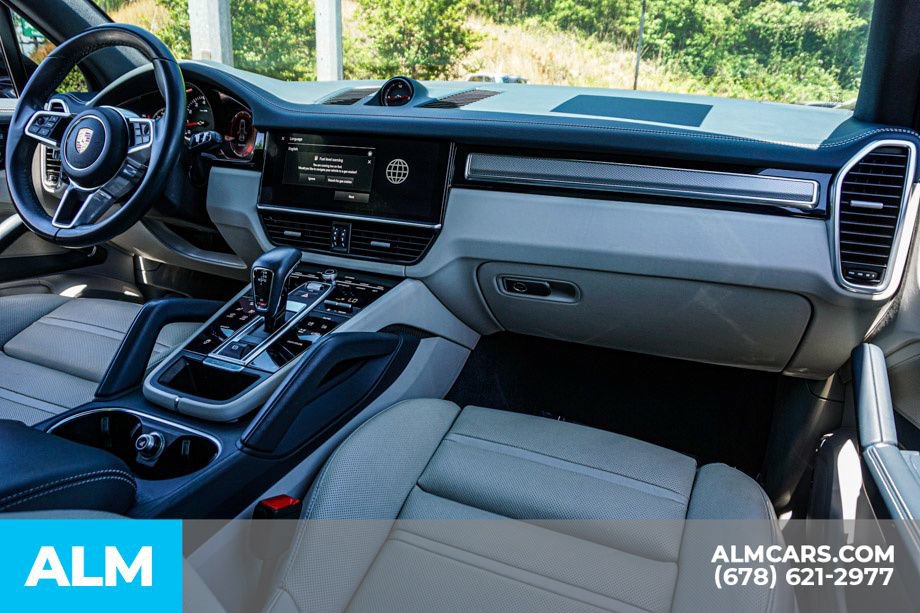 Used 2023 Porsche Cayenne AWD/4WD image 23