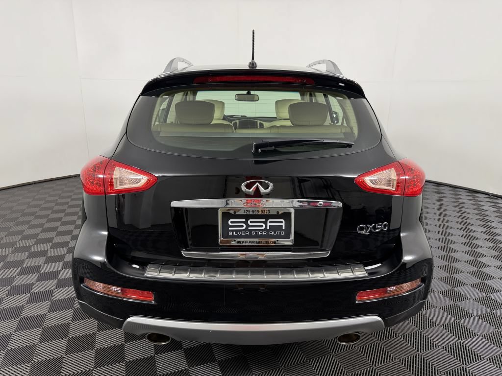 Used 2017 INFINITI QX50 AWD w/ Premium Package image 5