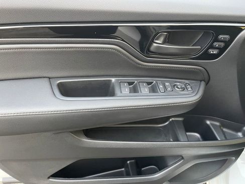 Certified 2025 Honda Odyssey Touring image 6