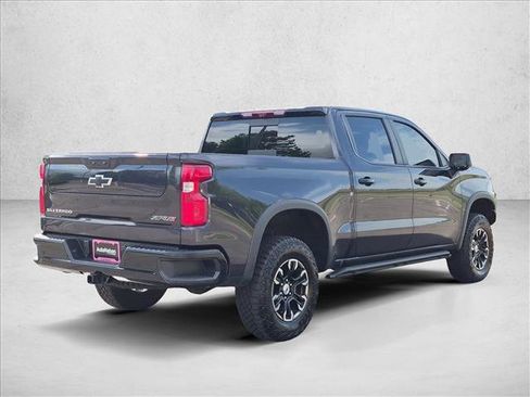 Used 2022 Chevrolet Silverado 1500 ZR2 w/ Technology Package AWD/4WD image 5