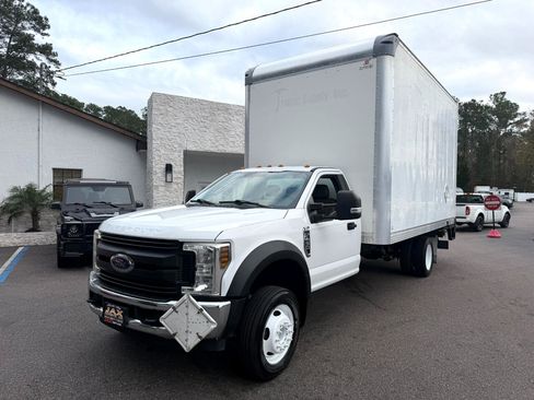 Used 2019 Ford F450 XL w/ XL Value Package image 3