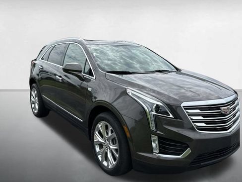 Used 2019 Cadillac XT5 Luxury w/ Advanced Security Package FWD image 9