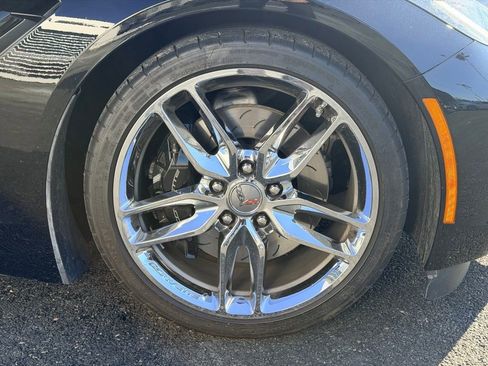 Used 2015 Chevrolet Corvette Stingray Coupe w/ 2LT Preferred Equipment Group RWD image 19