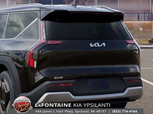 New 2026 Kia EV9 Wind AWD/4WD image 13