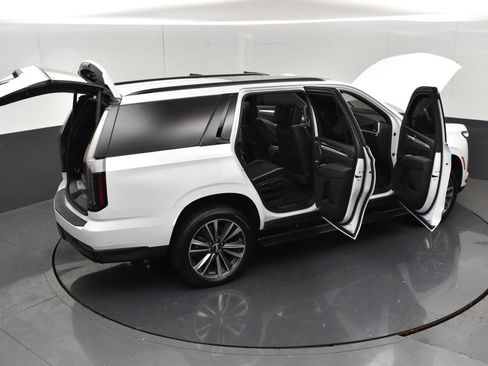 Used 2026 Cadillac Escalade Sport w/ Touring Package AWD/4WD image 33