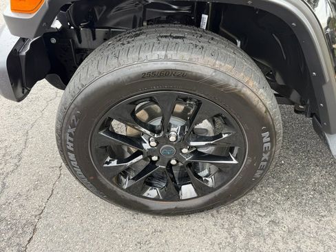Certified 2025 Jeep Wrangler Unlimited Sahara AWD/4WD image 13