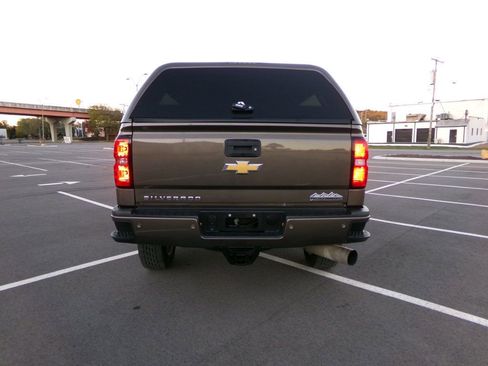 Used 2015 Chevrolet Silverado 2500 High Country w/ Duramax Plus Package image 14