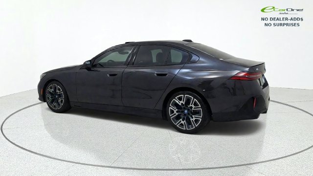 Used 2024 BMW i5 eDrive40i w/ M Sport Package RWD image 5
