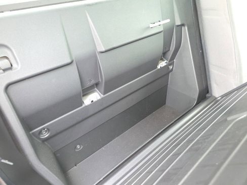 Used 2023 Toyota Tacoma SR5 w/ Technology Package image 33