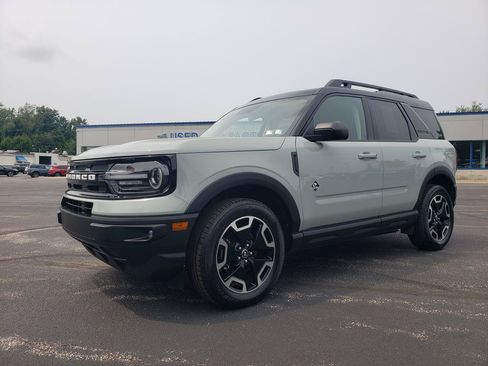 Used 2024 Ford Bronco Sport Outer Banks AWD/4WD image 8