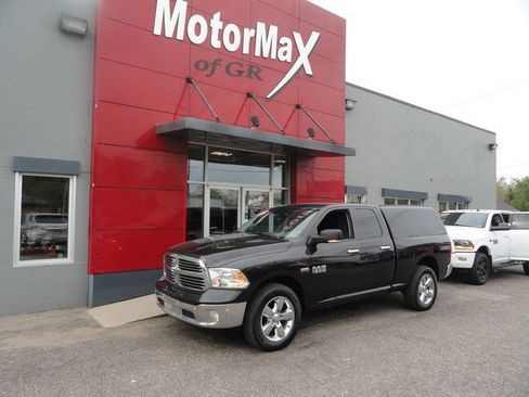 Used 2018 RAM 1500 Big Horn AWD/4WD image 1