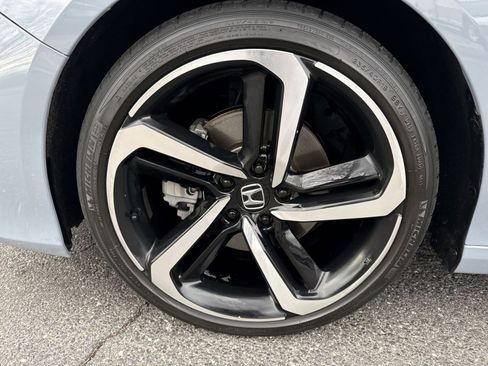 Used 2022 Honda Accord Sport image 12