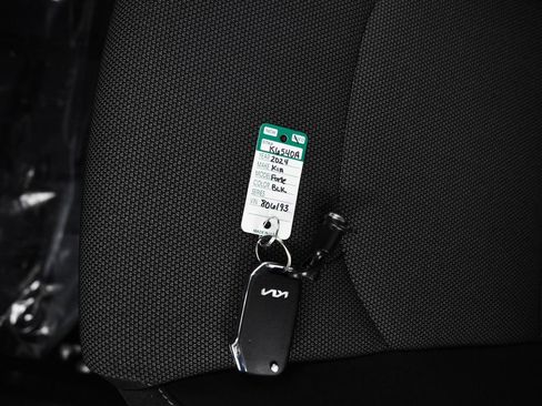 Used 2024 Kia Forte LX image 24